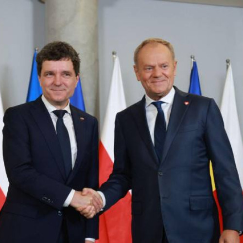 Nicușor Dan participă la marșul "Milionului de Inimi" în Varșovia