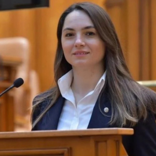 Petiție pentru demisia Anamariei Gavrila strânge peste 52.000 de semnături în trei zile