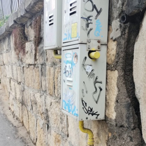 Semnal de alarmă în Cluj-Napoca: Zid de sprijin înclinat pe strada Dragalina