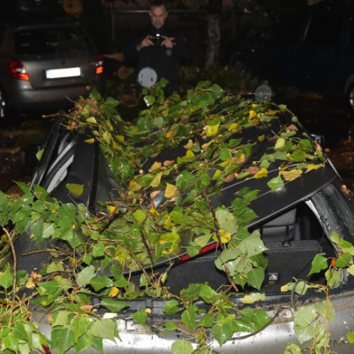 Inundații și daune cauzate de vremea severă în întreaga țară