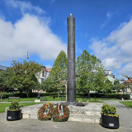 Ceremonii dedicate eroilor, de Ziua Eroilor