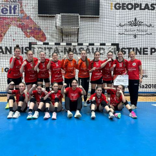 Echipa de handbal junioare 3 de la ACS Transilvania Brașov avansează în semifinale