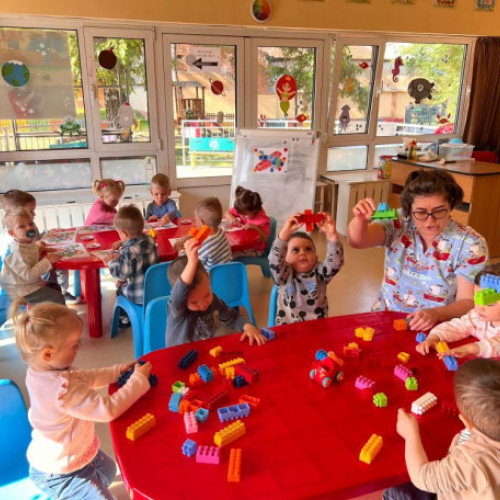 Micuții de la creșele din Oradea și aventura lor imaginară