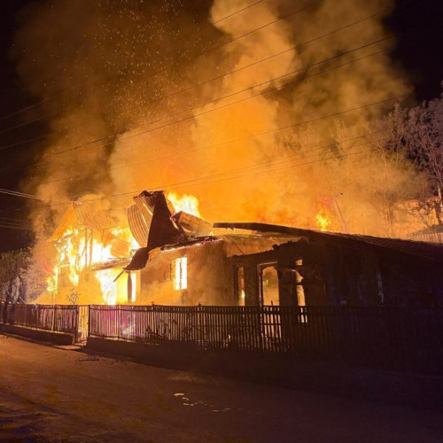 Incendiu devastator în comuna Metes din Alba