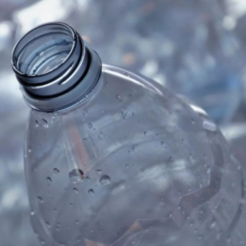 Un bărbat din New South Wales își cumpără o casă din reciclarea sticlelor