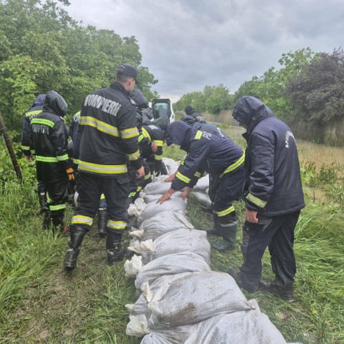 Avertizări hidrologice de Cod Roșu în județul Bacău