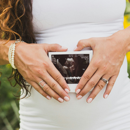 Primul trimestru de sarcină: Factori emoționali și consultații esențiale