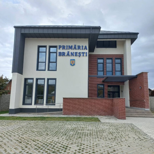 Primarul comunei Branesti, Daniel Neamtu, invite cetatenii la dialog