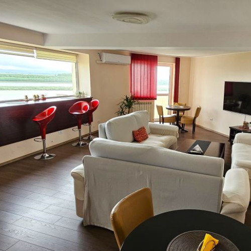 Complex imobiliar de vânzare pe Faleza Superioară a Dunării din Galați