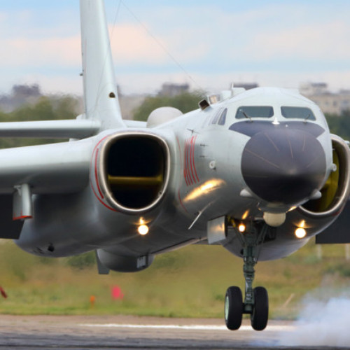 Bombardierele chineze H-6 aterizează în insulele Paracel, potrivit imaginii din satelit