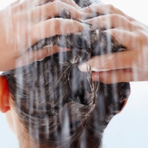 Recomandări pentru îngrijirea părului de la Dr. Ana Maria Drăganita