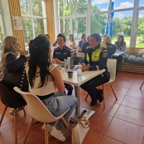 Cafeneaua prevenirii: eveniment dedicat prevenirii violenței domestice la Oradea