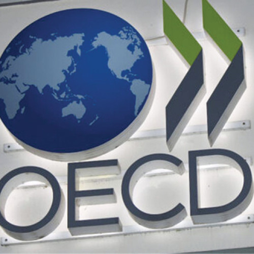 Abandonul școlar rămâne ridicat în zonele defavorizate