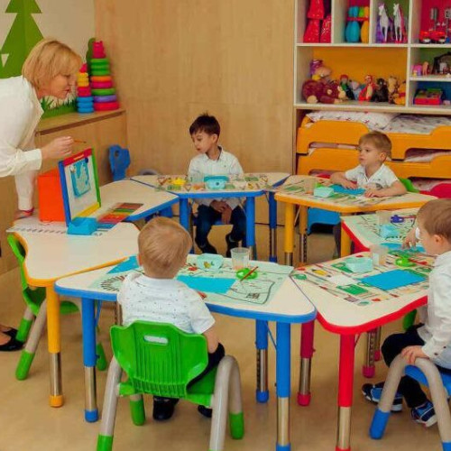 Prima etapă de înscriere la creșă și grădiniță se încheie vineri, 30 mai