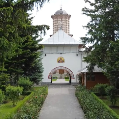 Românii sărbătoresc Înălțarea Domnului și Ziua Eroilor