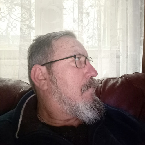 Poezie plină de metafore și introspecție de Dumitru Viorel Neagu