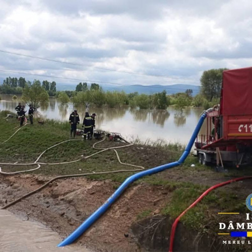 Pompierii dambovițeni, sprijin în Covasna în fața fenomenelor hidrometeorologice periculoase