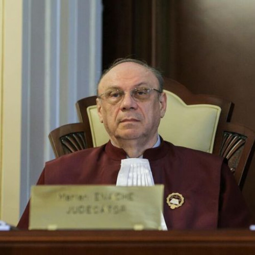 CCR a decis că declarațiile de avere și de interese nu trebuie să includă bunurile și veniturile soților și copiilor, potrivit unor surse apropiate Curții, citează monitorulbt.ro. Decizia a fost luată joi, cu două opinii separate, și a declarat neconstituțional articolul care prevede publicarea acestor declarații.