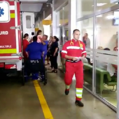 Familie din Suceava, intoxicată cu ciuperci, internată la spital