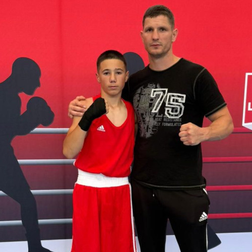 Tânărul pugilist din Alba Iulia, evoluție remarcabilă la Cupa României de Box