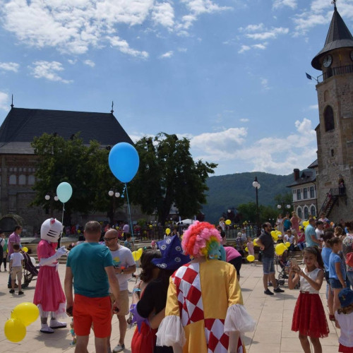 Ziua Internațională a Copilului în Piatra-Neamț: o zi plină de bucurie și activități pentru cei mici