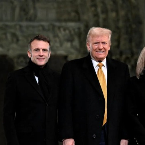 Donald Trump comentează incidentul în care Emmanuel Macron a fost surprins într-o ipostază neobișnuită
