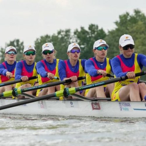 Echipajele de canoe și canotaj au avut performanțe remarcabile la ultimele competiții europene, conform informațiilor citate de damboviteanul.com. Campionii olimpici Sebastian Cornea și Marian Enache au învins în prima semifinală la dublu vasle masculin, stabilind un nou record european al probei cu timpul de 6:00.79 minute, doborând astfel recordul anterior, de asemenea deținut de ei în seriile de joi.