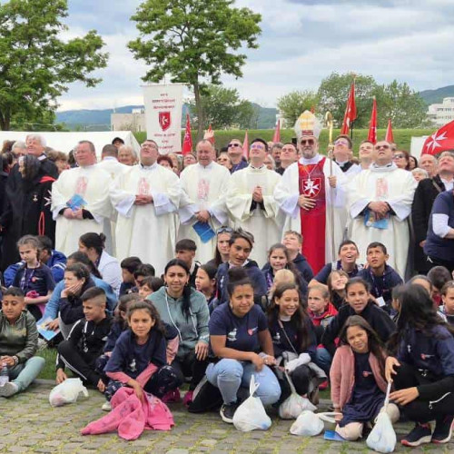 Arhiepiscopia Romano-Catolică de Alba Iulia a sărbătorit în data de 31 mai anul jubiliar 2025, eveniment marcat la fiecare 25 de ani de Biserica Catolică, în contextul manifestărilor internationale organizate la Roma și în întreaga lume. Potrivit alba24.ro, la eveniment au participat credincioși din toate zonele țării, dar și reprezentanți ai Serviciului de Ajutor Maltez din România și ai Ordinului Suveran de Malta.