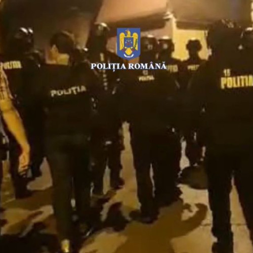 Patru tineri reținuți pentru trafic de droguri, arestați preventiv de Tribunalul Sibiu