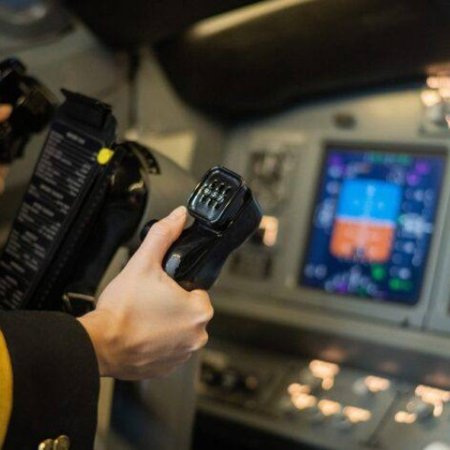 Scoala Superioară de Aviație Civilă din România achiziționează un simulator de zbor nou