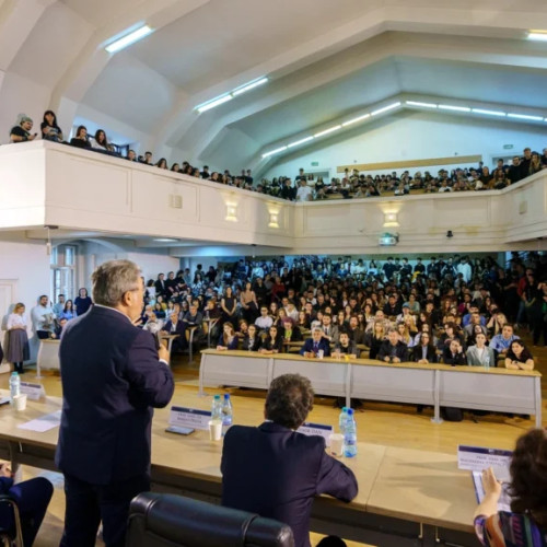 Universitatea din București începe admiterea la programul de licență în marketing