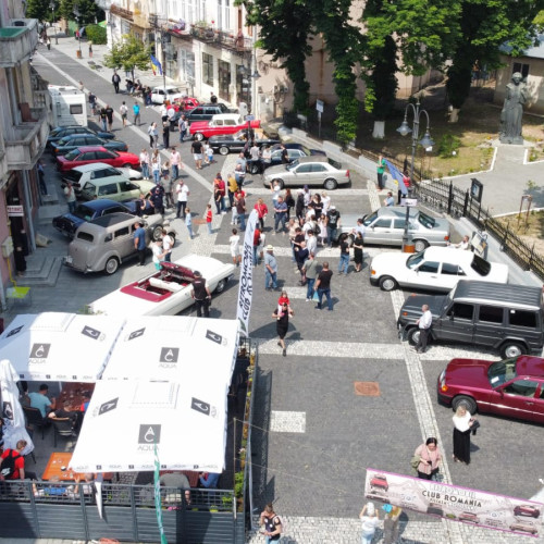 Intâlnirea de primăvară a pasionaților de autovehicule de epocă la Botoșani