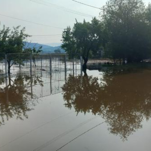 Pompierii din Cluj, trimiși în Covasna pentru intervenție în caz de inundații