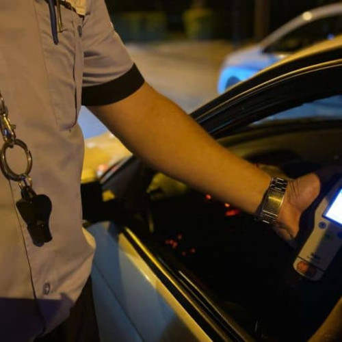 Barbat de 38 de ani din Cergău, cercetat pentru condus sub influența alcoolului și cu autorizație expirată