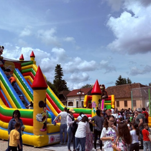 Ziua copilului, sărbătorită cu entuziasm în comuna Cristian