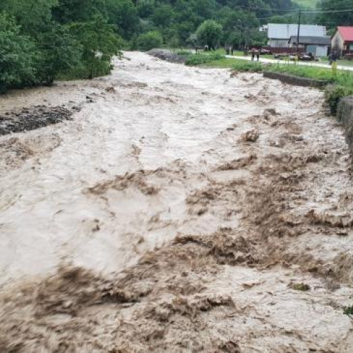 Avertizare de inundații emisă de Institutul Național de Hidrologie și Gospodărire a Apelor