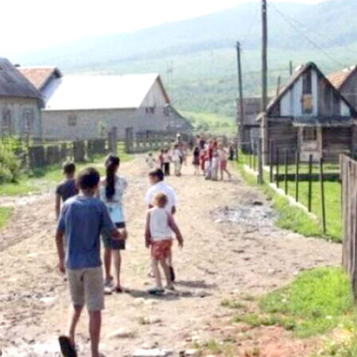 Copiii din mediul rural își exprimă nemulțumirea de nivelul de fericire, potrivit unui studiu realizat de World Vision România. Mesagerulhunedorean.ro citează un raport care arată că doar 22% dintre copiii din zonele rurale se consideră cu adevărat fericiți.