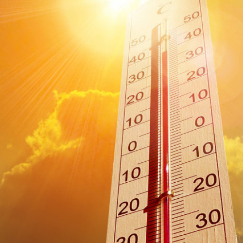 Vremea se încălzește treptat în următoarele două săptămâni, iar temperaturile maxime pot ajunge până la 36 de grade, arată prognoza ANM citată de digi24.ro. În plus, există și perioade cu ploi torențiale, în special după data de 9 iunie.