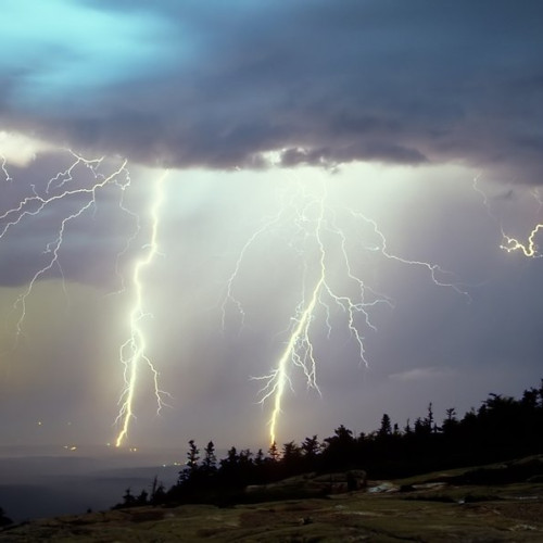Judetul Neamț intră sub cod galben de vijelii, luni după-amiază