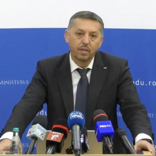 Diplomele și certificatele emise în România vor indica, de acum înainte, nivelul de calificare, în scopul simplificării recunoașterii acestora în alte state ale Uniunii Europene. Potrivit site-ului ziaruldeiasi.ro, această măsură va reduce birocrația pentru persoanele care doresc să lucreze în alte țări din UE, evitând necesitatea unor proceduri de echivalare.