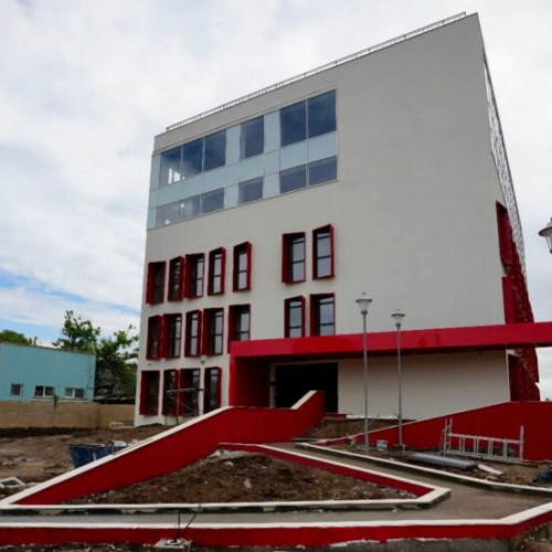 Prima școală construită în București după Revoluție, aproape de finalizare