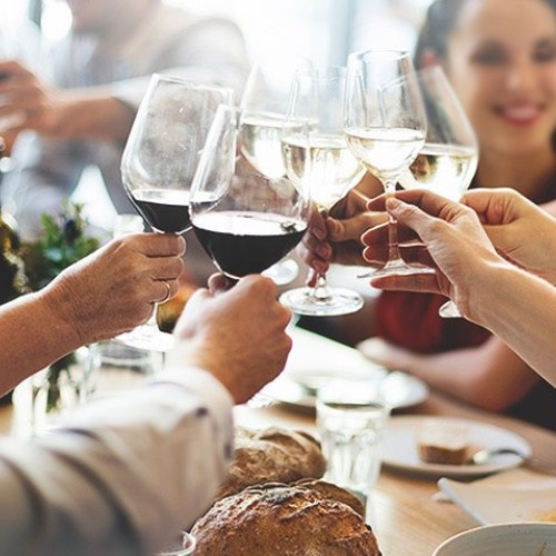 Curtea de Apel Suceava l-a condamnat pe botosaneanul Alexandru Vasile Iuriciuc la nouă ani și patru luni de închisoare pentru tentativă de omor și lipsire de libertate