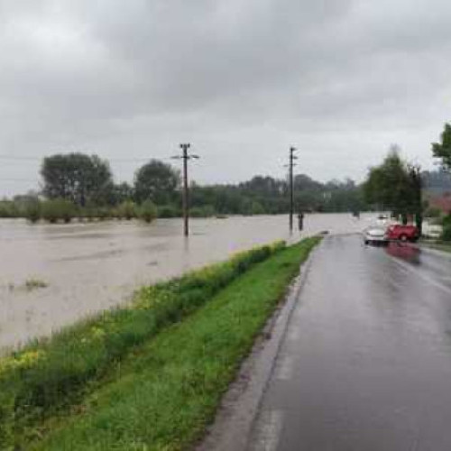 Atenționare de Cod galben privind viituri și inundații locale în mai multe județe