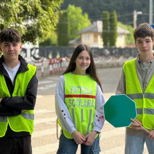 Copiii din patrulele școlare de siguranță din Neamț au transmis mesaje emoționante pentru conștientizarea siguranței în trafic