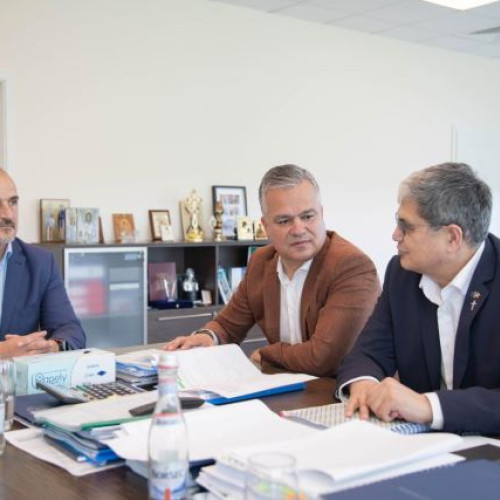 Județul Brașov face pași importanți spre modernizarea gestionării deșeurilor, potrivit anunțului făcut de președintele Consiliului Județean, Adrian Vestea, pe pagina sa de Facebook. Potrivit sursei newsbv.ro, proiectul Sistemului de Management Integrat al Deșeurilor (SMID) se află în faza finală de pregătire și este în analiză la Ministerul Investițiilor și Proiectelor Europene, condus de ministrul Marcel Boloș.