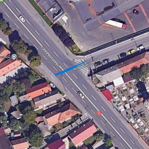 În perioada 4-6 iunie 2025, în zona intersecției dintre Calea București și strada Gării din Brașov, se vor realiza lucrări importante de traversare a conductei de alimentare cu apă, folosind metoda de săpătură deschisă. Potrivit newsbv.ro, aceste intervenții fac parte dintr-un proiect major de modernizare a infrastructurii de apă și canalizare din municipiu.