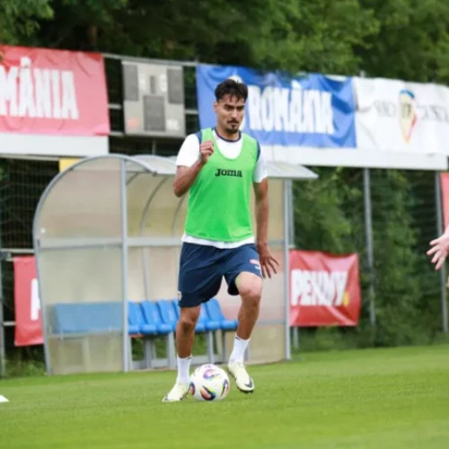 Stefan Baiaram, fotbalistul echipei Universitatea Craiova, a părăsit cantonamentul naționalei de tineret a României din Austria din cauza unei accidentări, ratând astfel participarea la Campionatul European U21 din Slovacia, programat în perioada 11-28 iunie, potrivit site-ului oficial al Federației Române de Fotbal (monitorulbt.ro). Jucătorul a suferit o accidentare la ultimul meci pentru club și avea probleme medicale încă de la reunirea lotului.