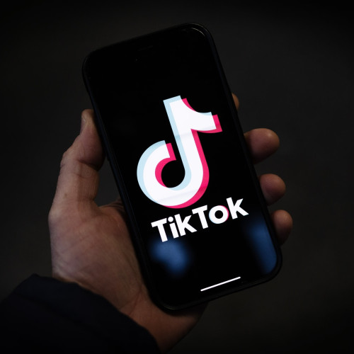 TikTok interzice hashtagul SkinnyTok la nivel mondial în urma presiunilor europene