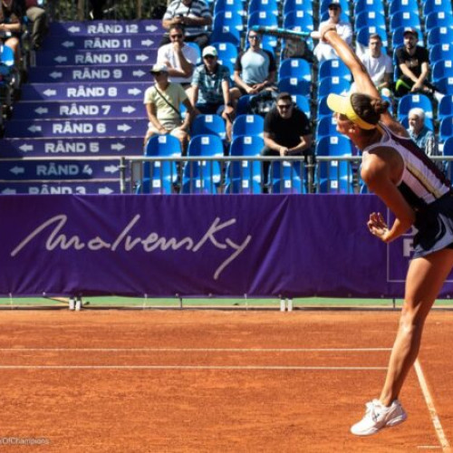 Echipa româno-belgiană Irina Begu și Yanina Wickmayer a fost eliminată în sferturile de finală ale probei de dublu la Roland Garros, al doilea turneu de Mare Șlem al anului. Potrivit site-ului newsbucuresti.ro, perechea a fost învinsă de cuplul format din Ulrikke Eikeri din Norvegia și Eri Hozumi din Japonia, în două seturi, scor 6-4, 6-3.