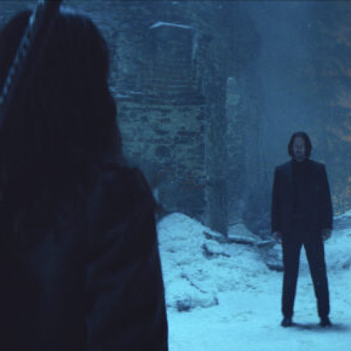 "Balerina", un nou film care extinde universul John Wick, va avea avanpremiera pe 5 iunie în cinematografe, distribuind acțiunea între cele două lumi. Potrivit newsbucuresti.ro, pelicula o reunește pe Ana de Armas și Keanu Reeves într-o poveste plină de suspans și confruntări dinamice. Filmul, distribuit de Vertical Entertainment, urmărește transformarea tinerei Eve Macarro, interpretată de Ana de Armas, din balerină delicată în o asasina periculoasă, instruită de clanul Ruska Roma pentru a descoperi secrete despre familia sa.